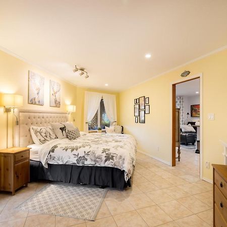 Enchanter Ocean View Suites Madeira Park Εξωτερικό φωτογραφία