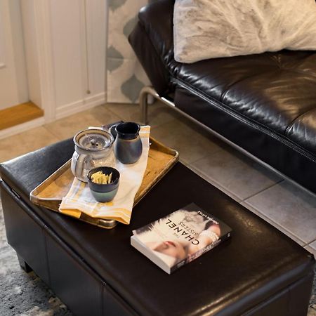 Enchanter Ocean View Suites Madeira Park Εξωτερικό φωτογραφία