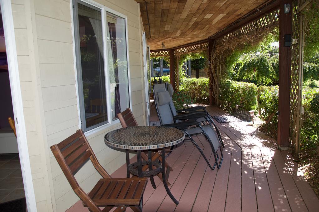 Enchanter Ocean View Suites Madeira Park Εξωτερικό φωτογραφία